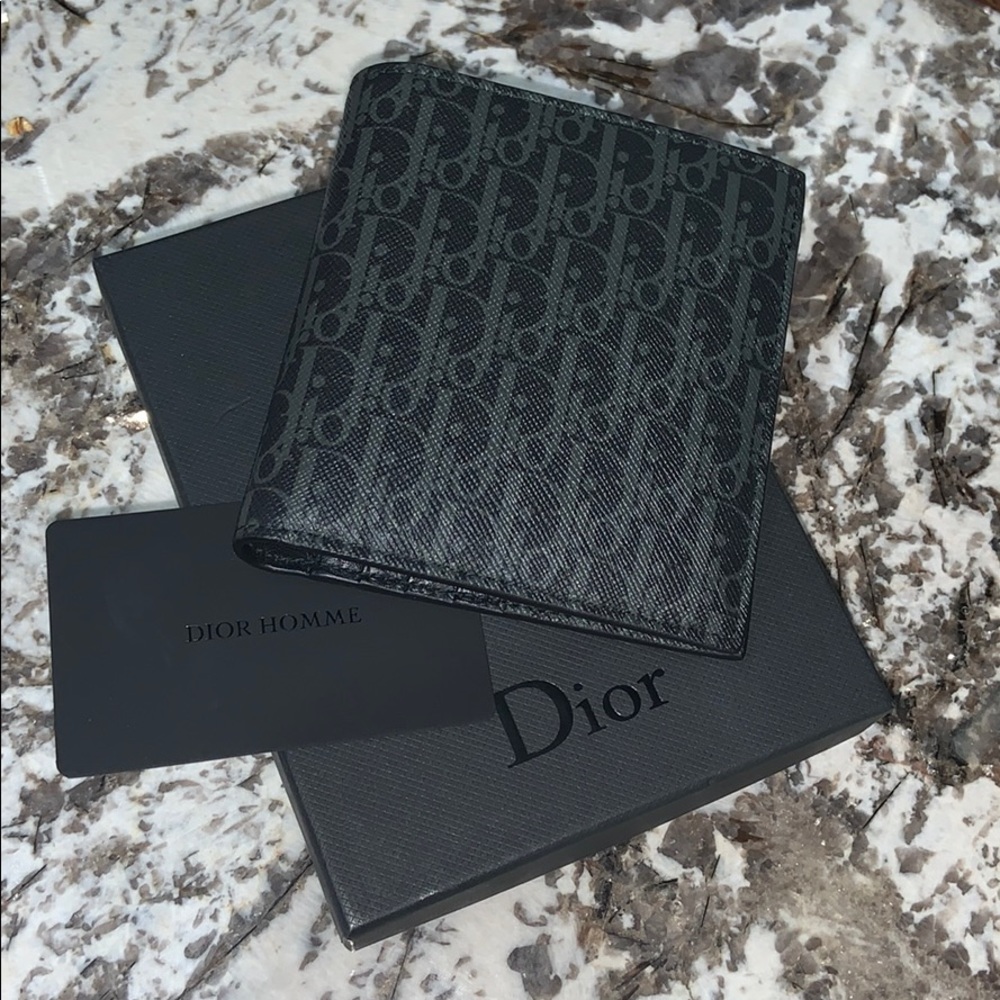Dior men’s wallet